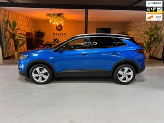 Hoofdafbeelding Opel Grandland X Opel Grandland X 1.6 Turbo Ultimate Garantie Stoelventilatie StuurVW StoelVW Voor/Achter Dodehoek 360 Cruise Navi Clima Rijklaar