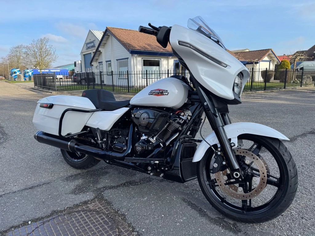 Hoofdafbeelding Harley-Davidson Street Glide