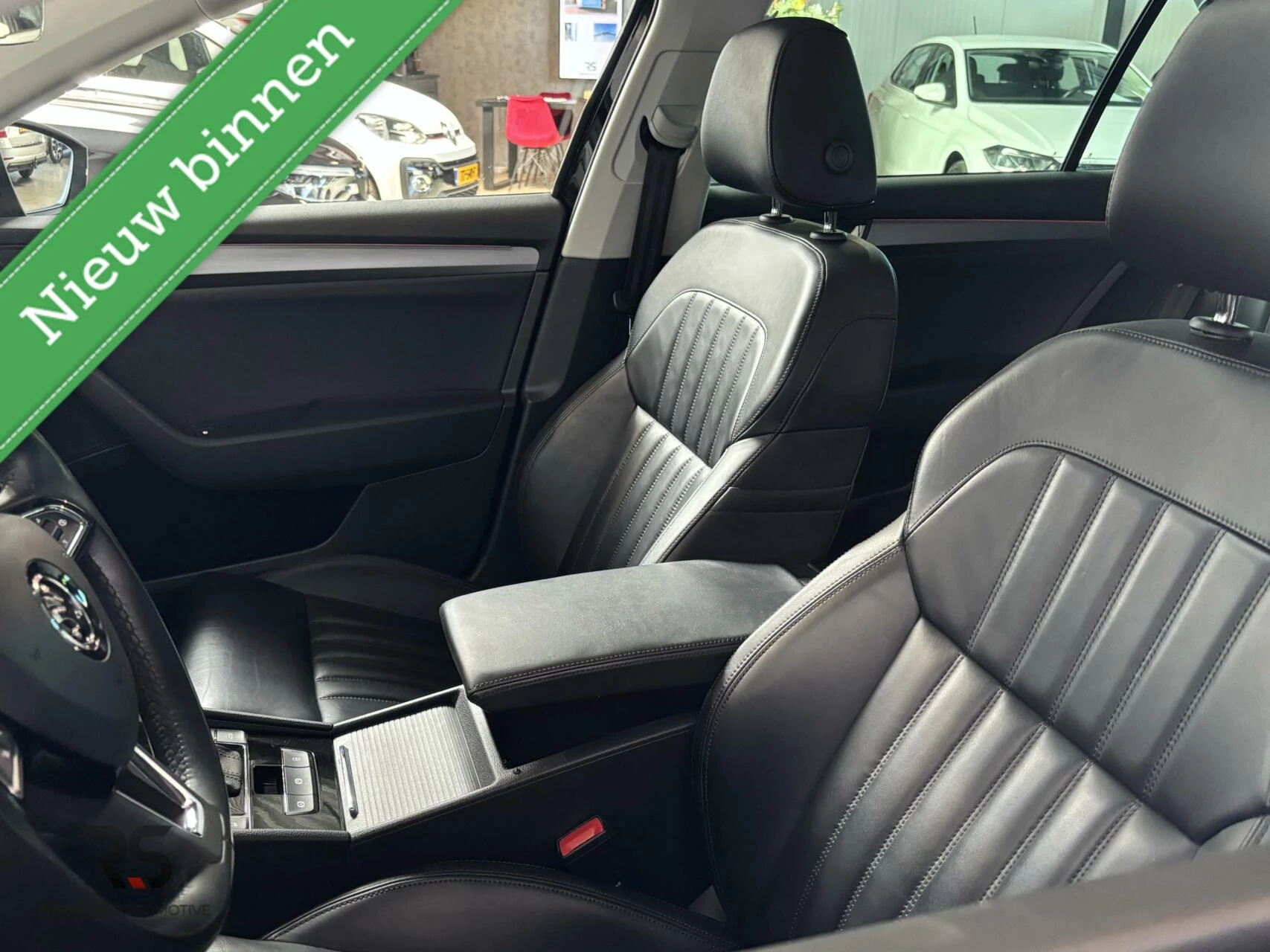 Hoofdafbeelding Škoda Superb