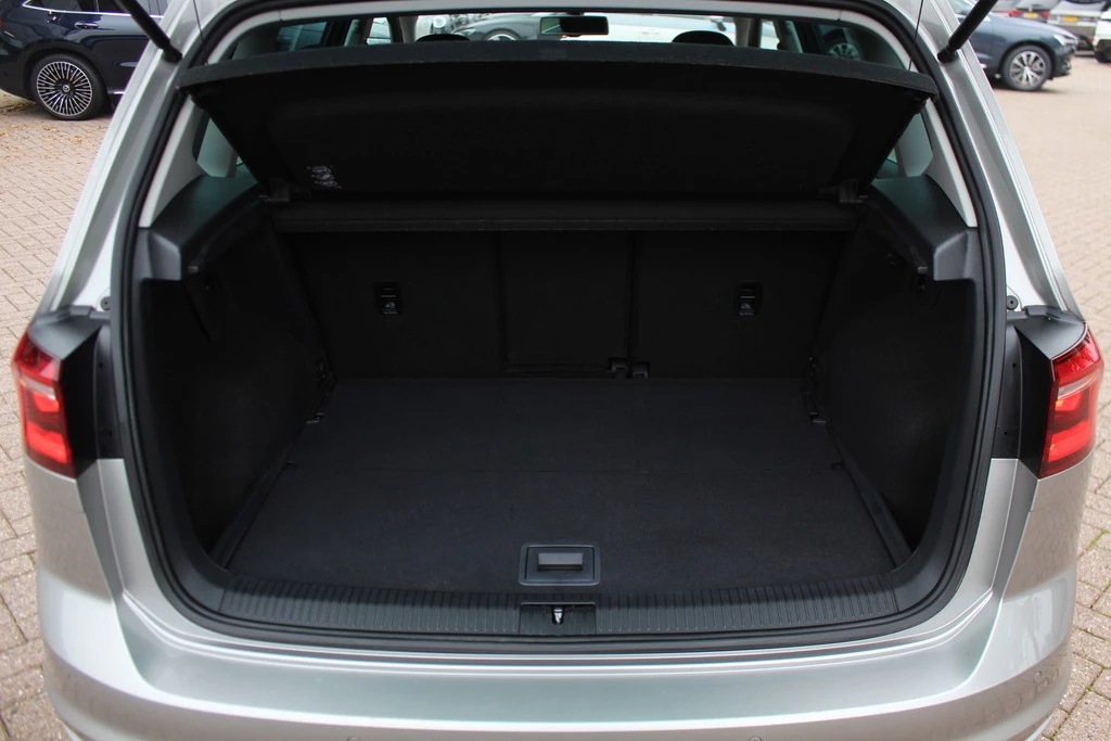 Hoofdafbeelding Volkswagen Golf Sportsvan