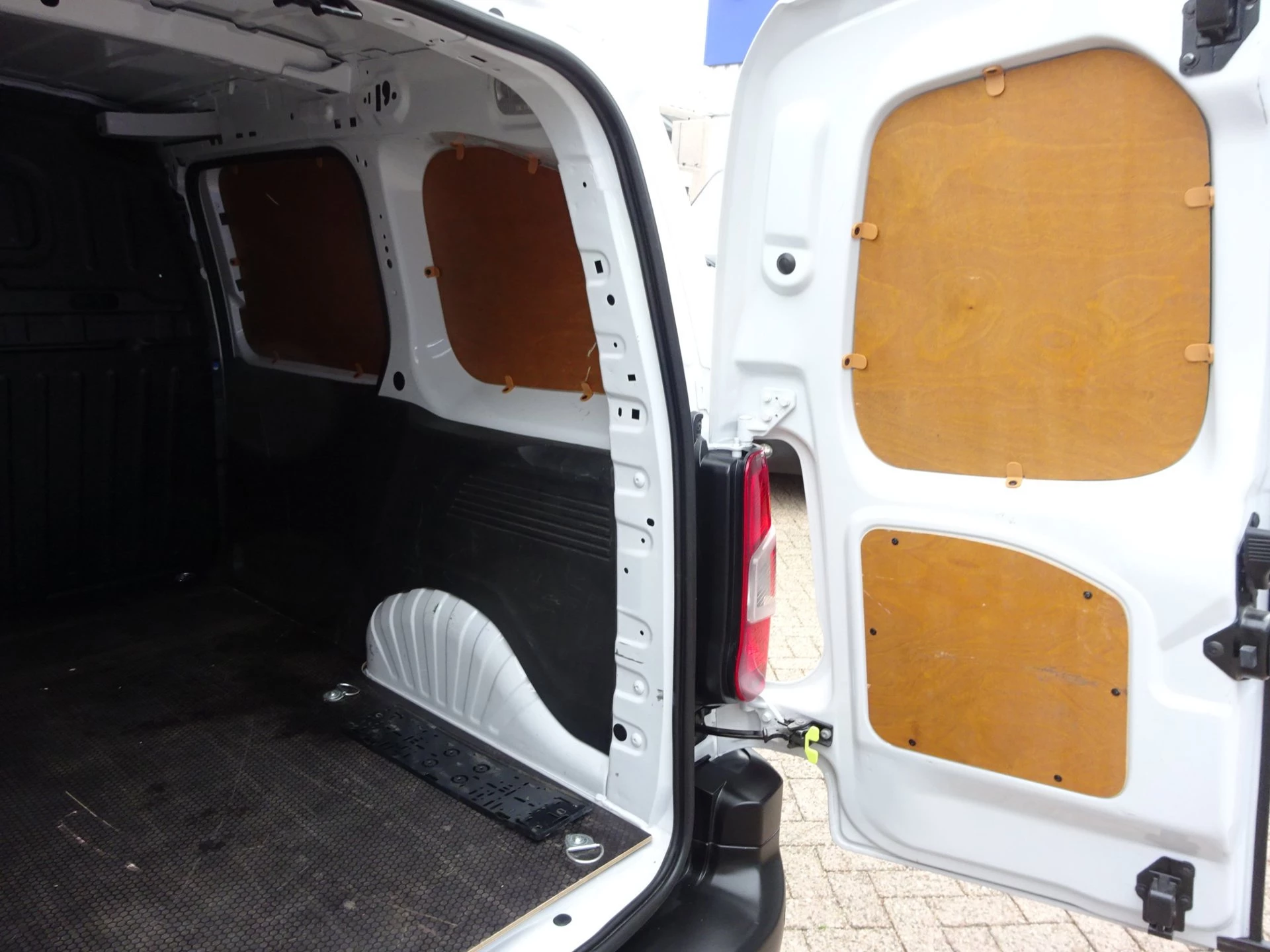 Hoofdafbeelding Peugeot Partner