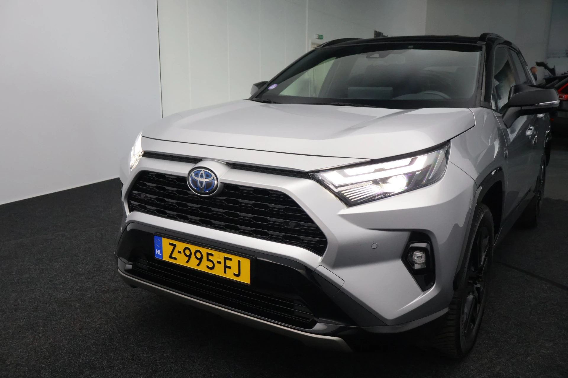 Hoofdafbeelding Toyota RAV4