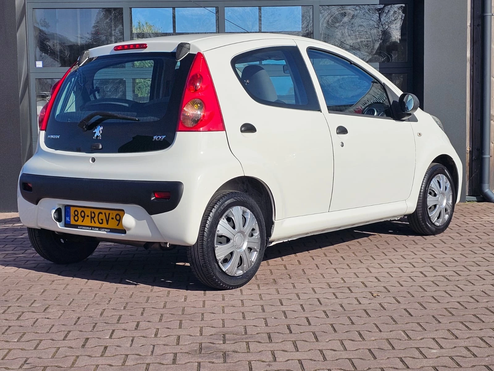 Hoofdafbeelding Peugeot 107