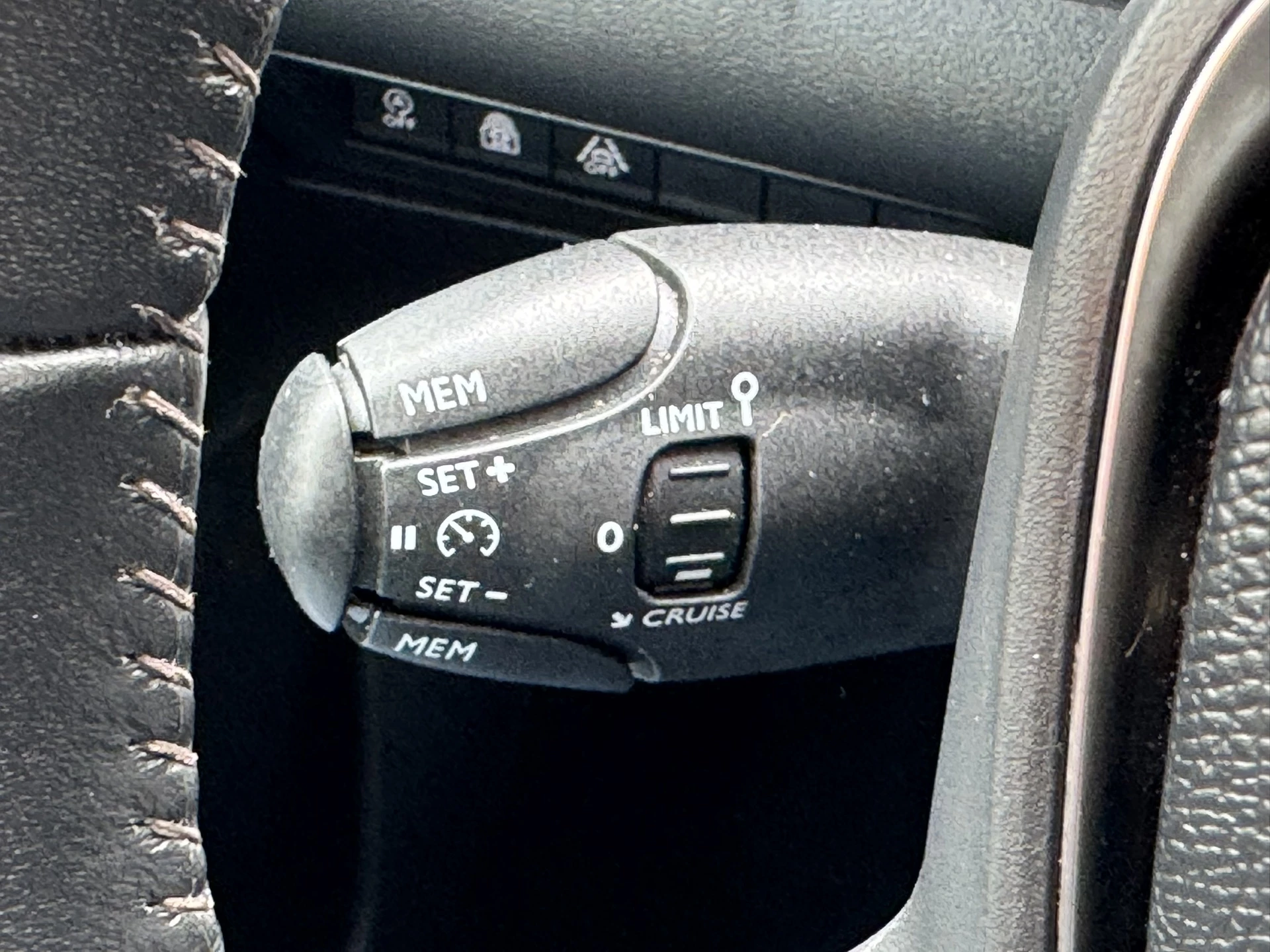 Hoofdafbeelding Peugeot Rifter