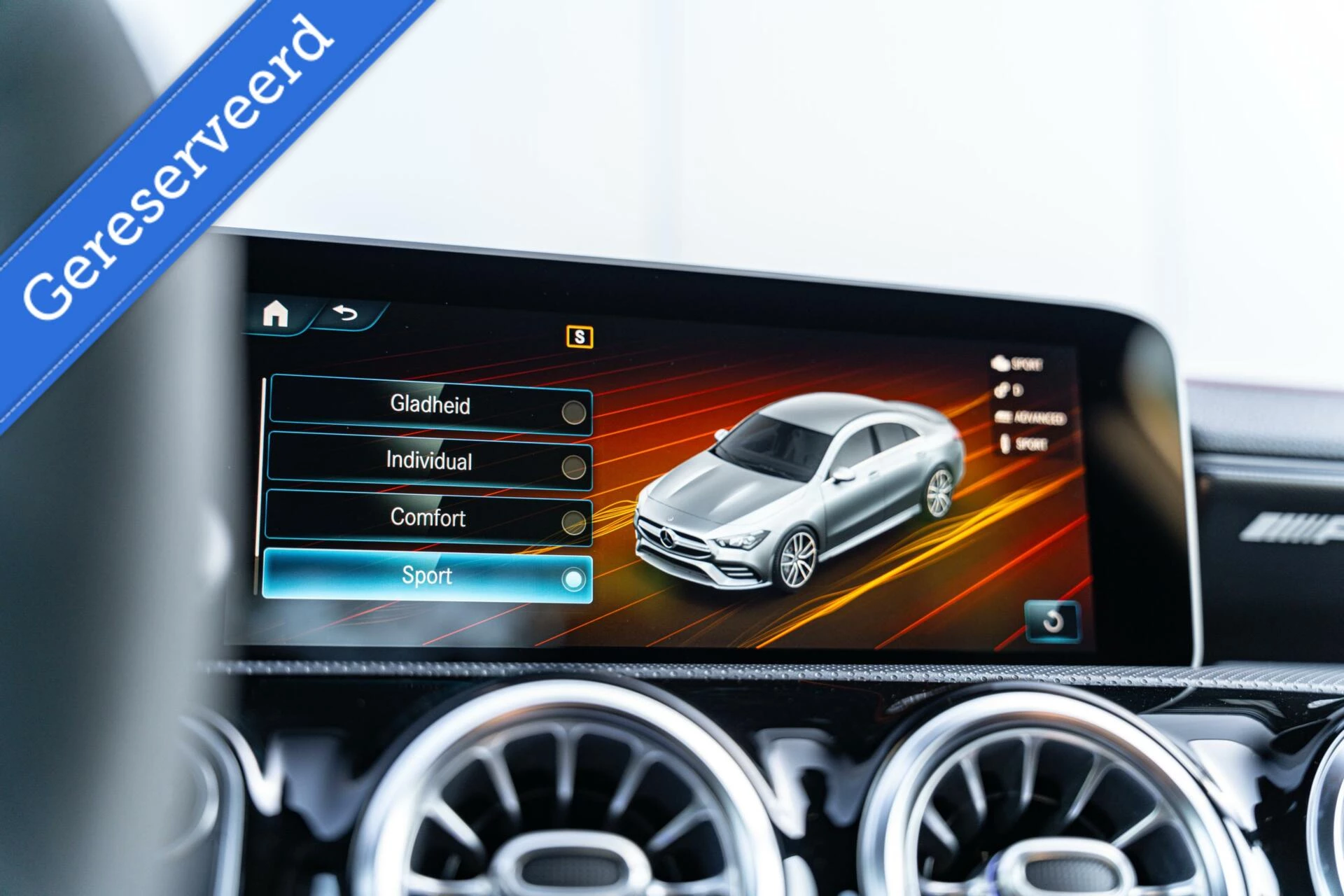 Hoofdafbeelding Mercedes-Benz CLA
