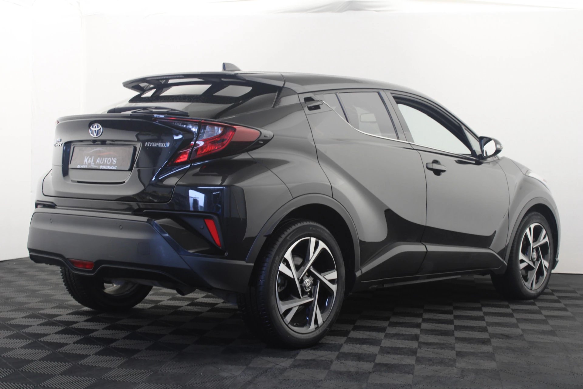 Hoofdafbeelding Toyota C-HR