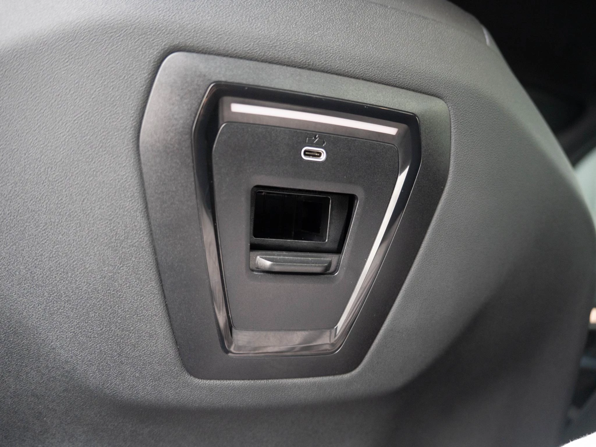 Hoofdafbeelding BMW i5