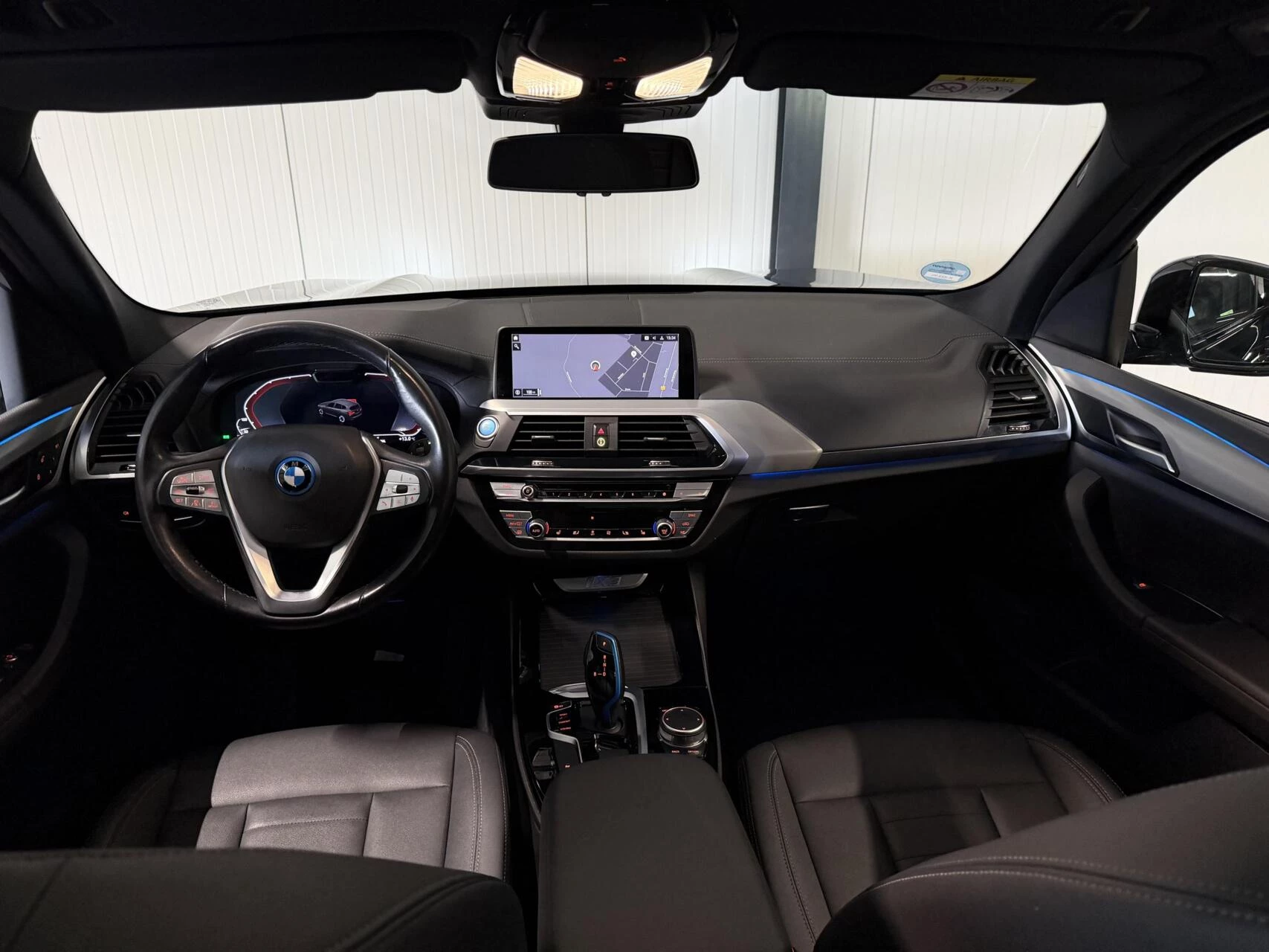 Hoofdafbeelding BMW iX3