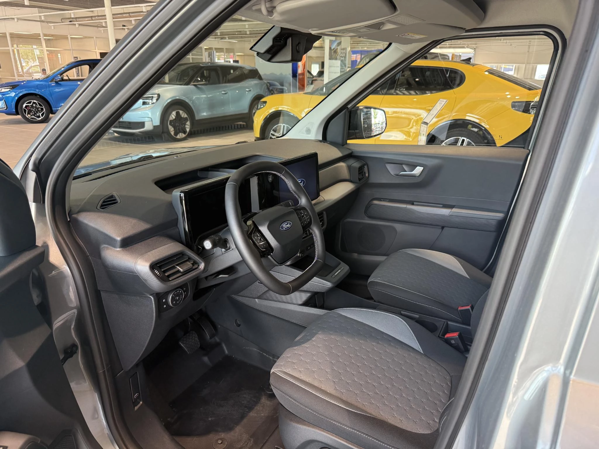 Hoofdafbeelding Ford Transit Courier