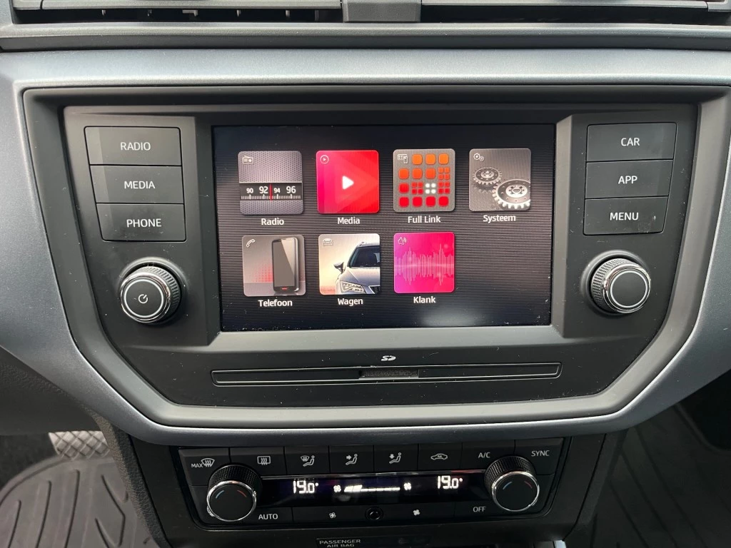 Hoofdafbeelding SEAT Arona