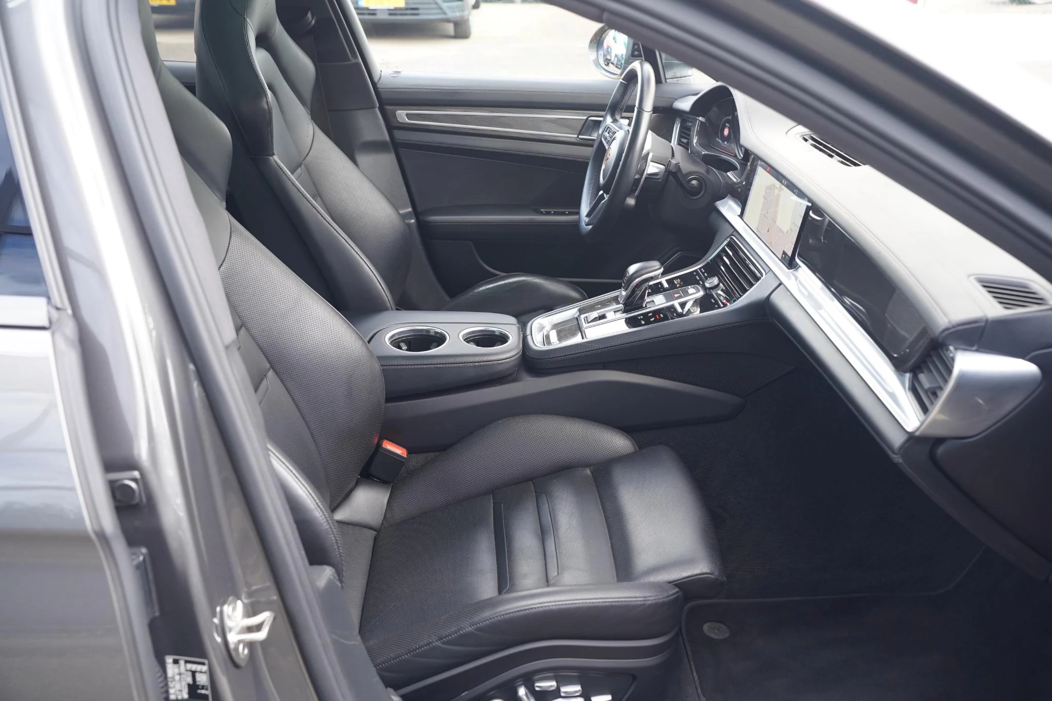 Hoofdafbeelding Porsche Panamera