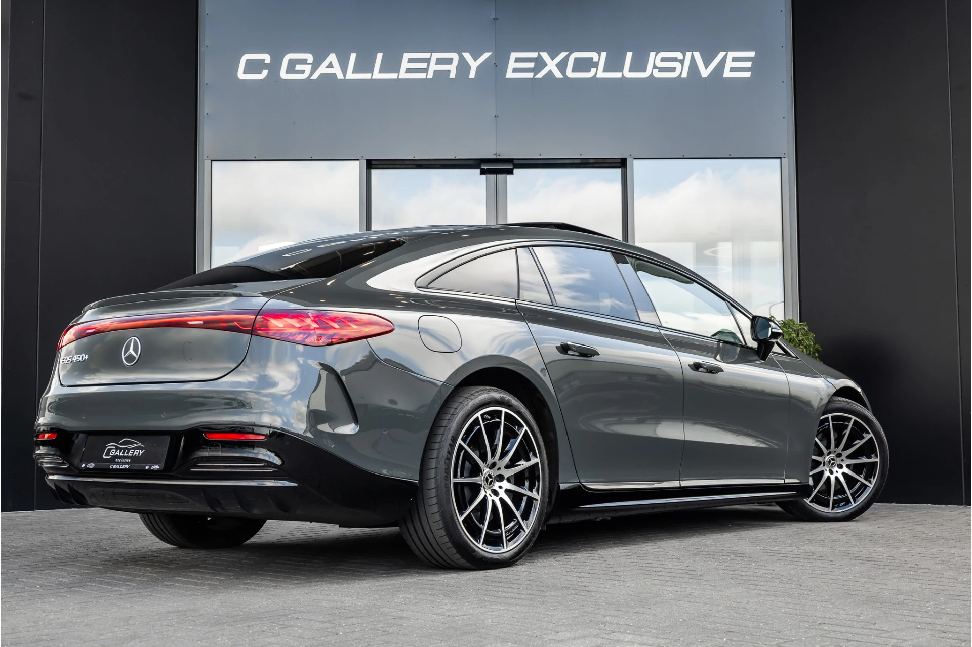 Hoofdafbeelding Mercedes-Benz EQS