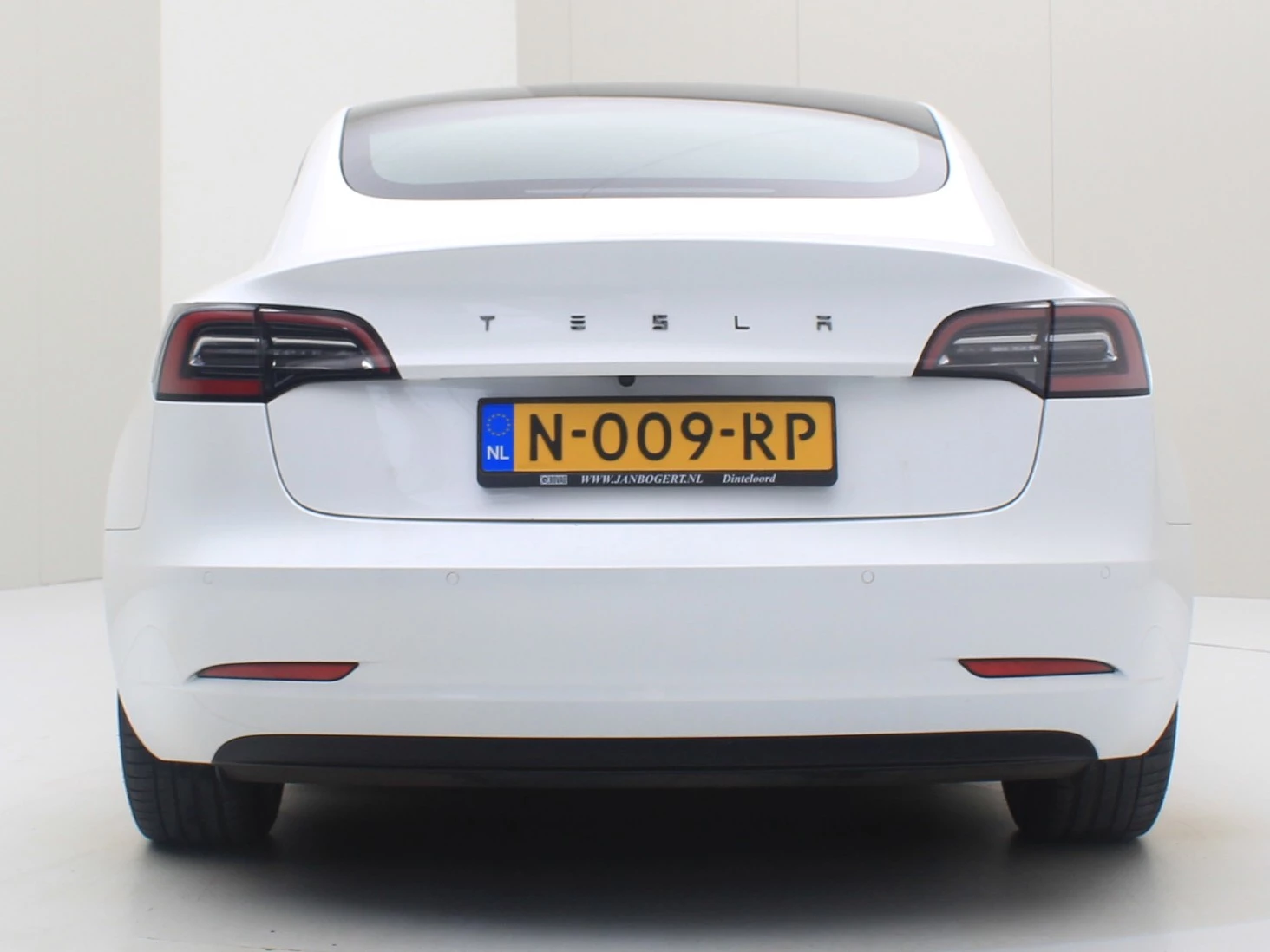Hoofdafbeelding Tesla Model 3