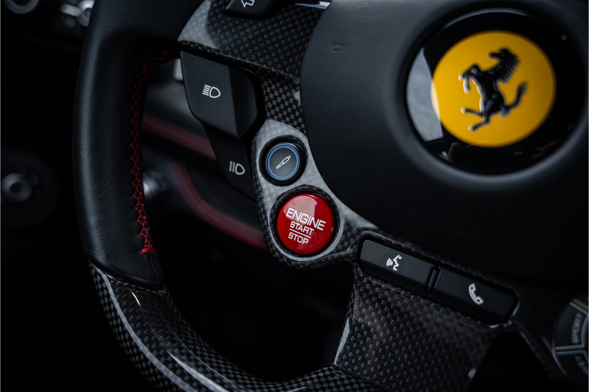 Hoofdafbeelding Ferrari F8 Tributo