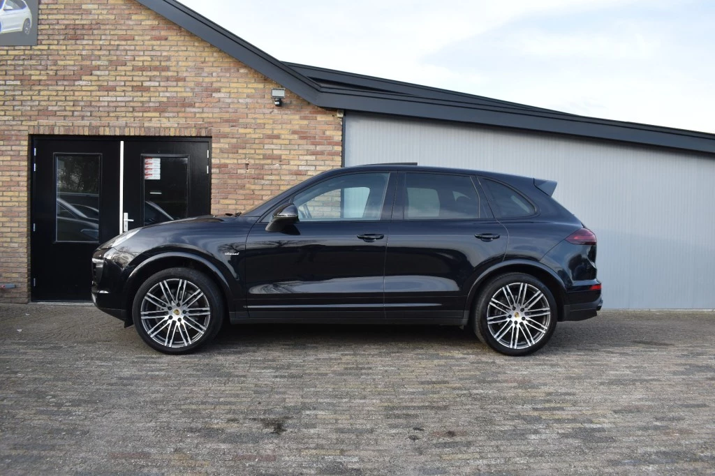 Hoofdafbeelding Porsche Cayenne