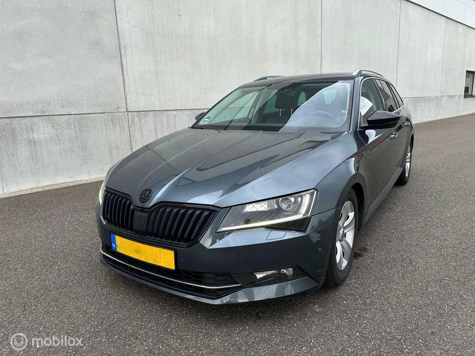 Hoofdafbeelding Škoda Superb