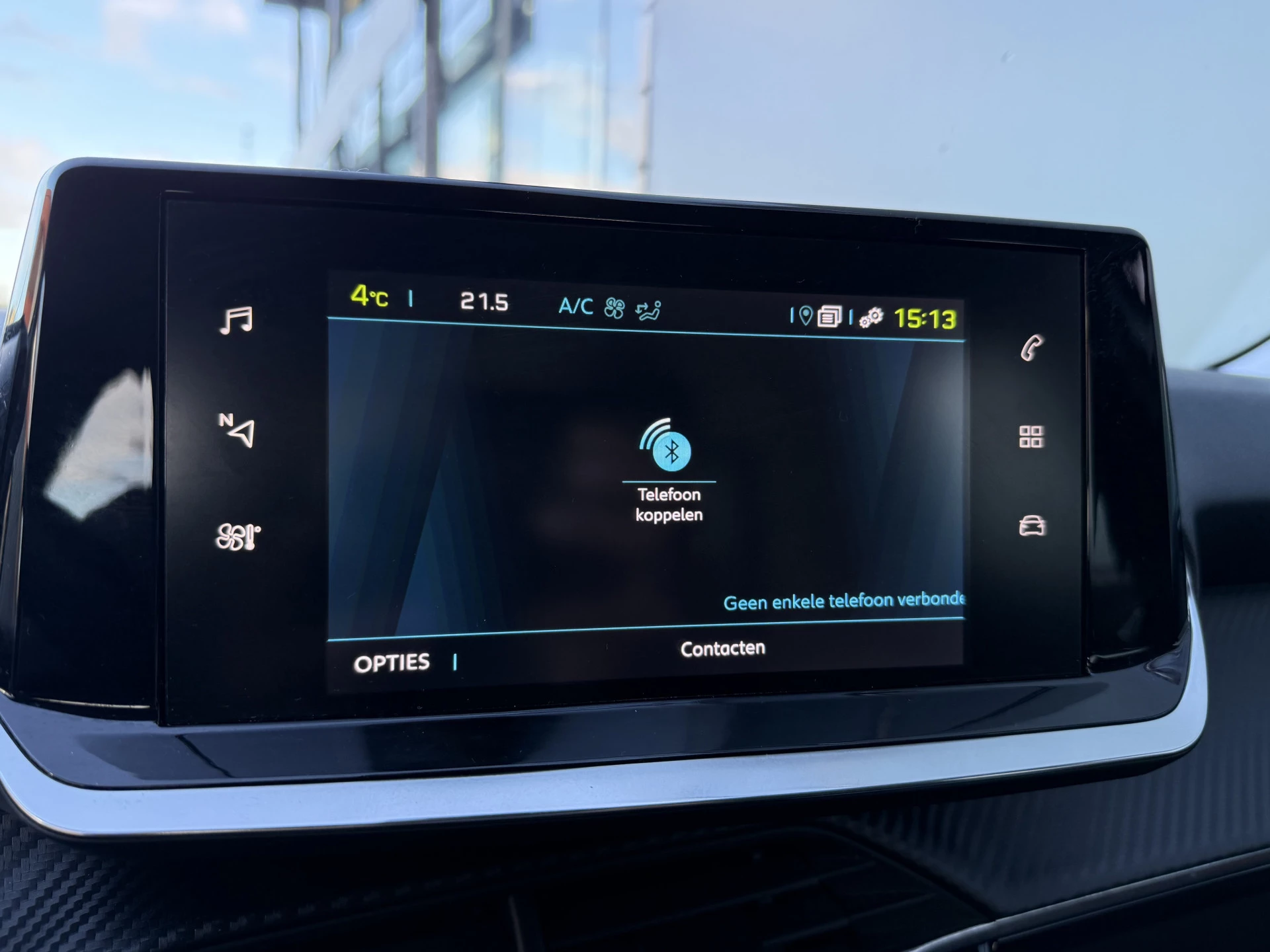 Hoofdafbeelding Peugeot e-208