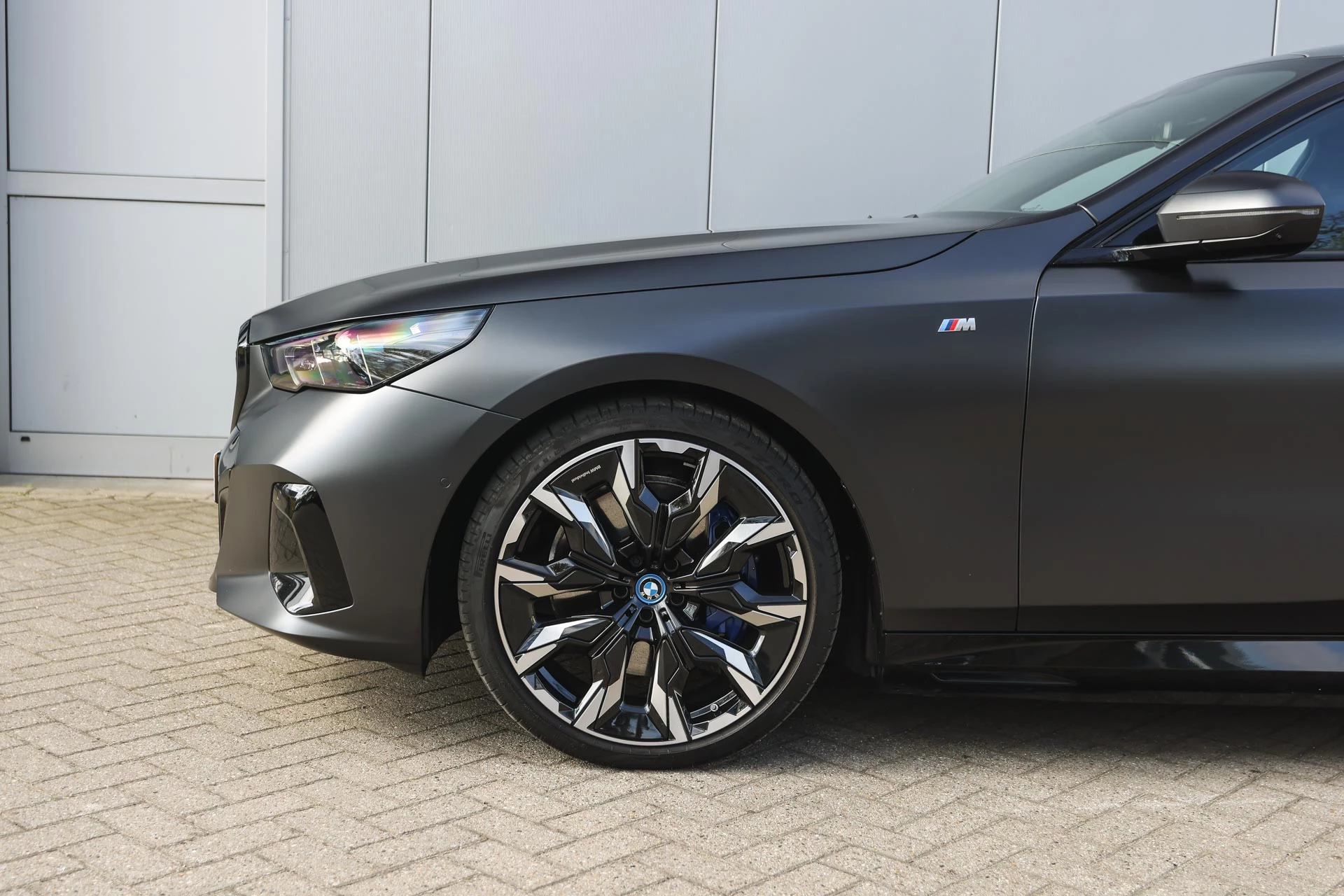 Hoofdafbeelding BMW i5