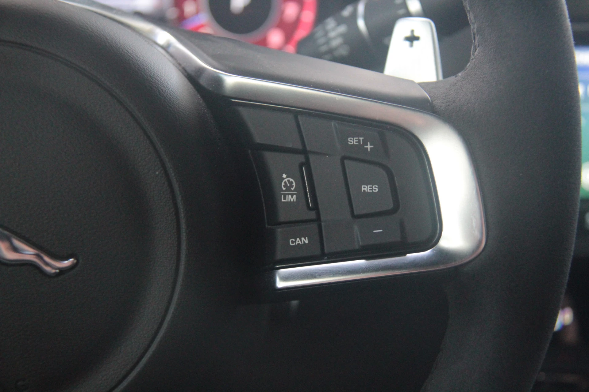 Hoofdafbeelding Jaguar XE