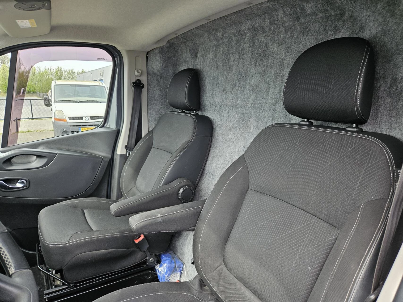 Hoofdafbeelding Nissan NV300