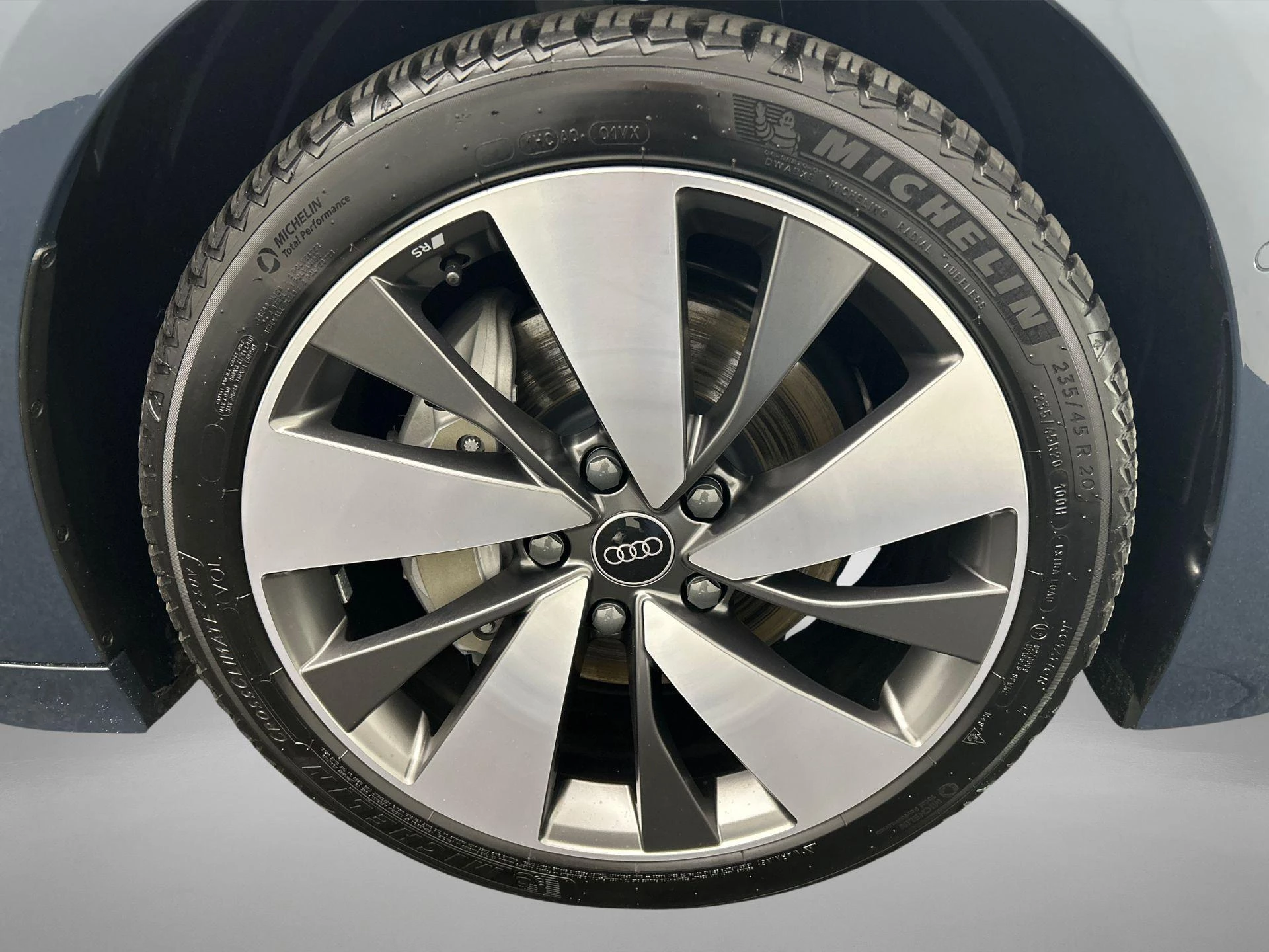 Hoofdafbeelding Audi A6 Avant e-tron