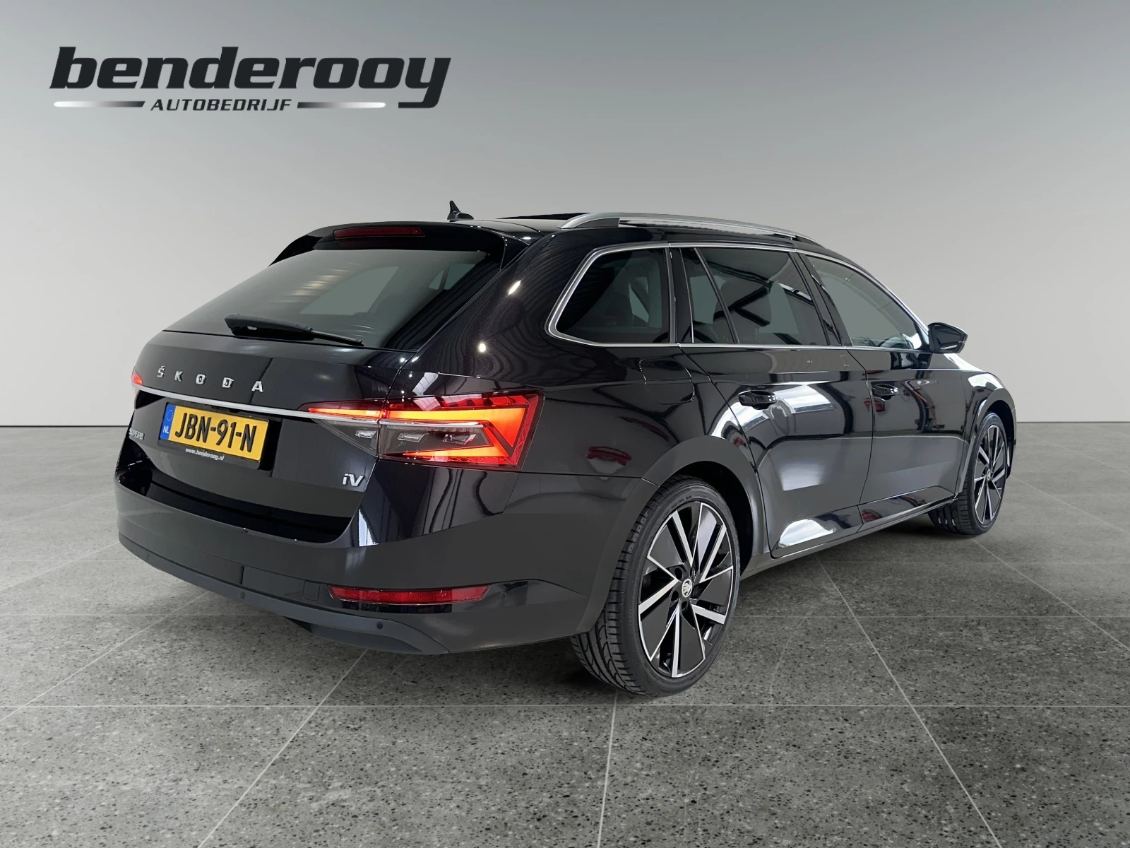 Hoofdafbeelding Škoda Superb