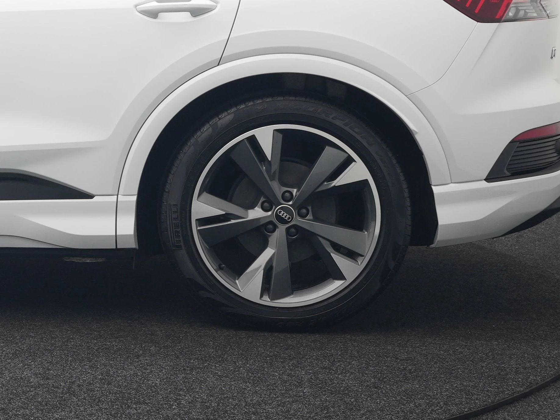 Hoofdafbeelding Audi Q4 e-tron