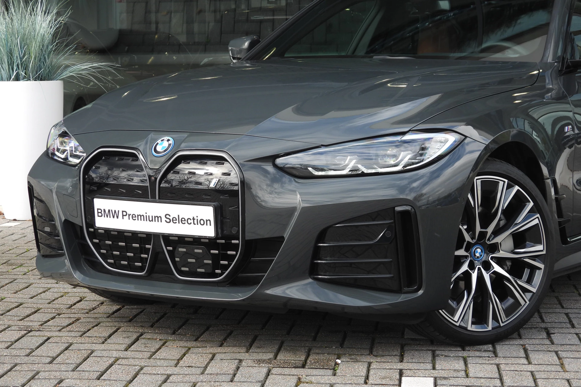 Hoofdafbeelding BMW i4