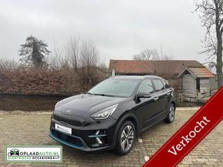 Hoofdafbeelding Kia e-Niro Kia e-Niro spirit 64 kWh | Warmtepomp | Garantie 2028 | JBL