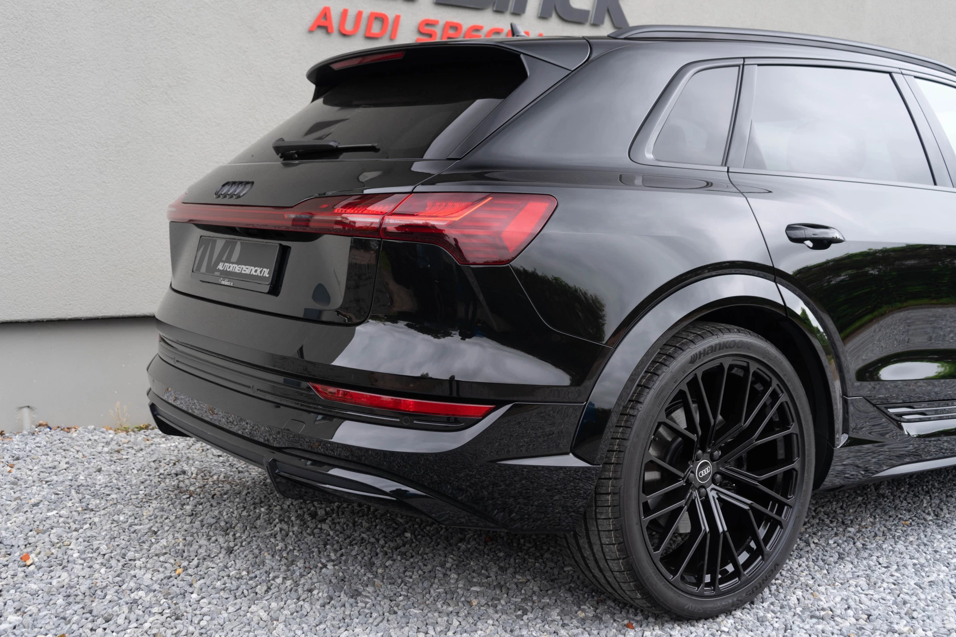 Hoofdafbeelding Audi e-tron