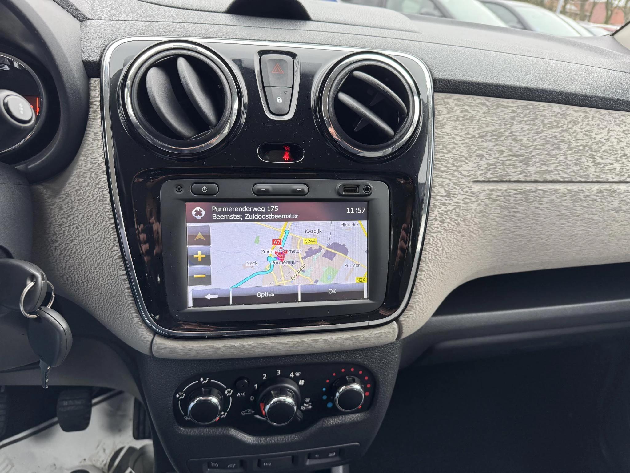 Hoofdafbeelding Dacia Lodgy