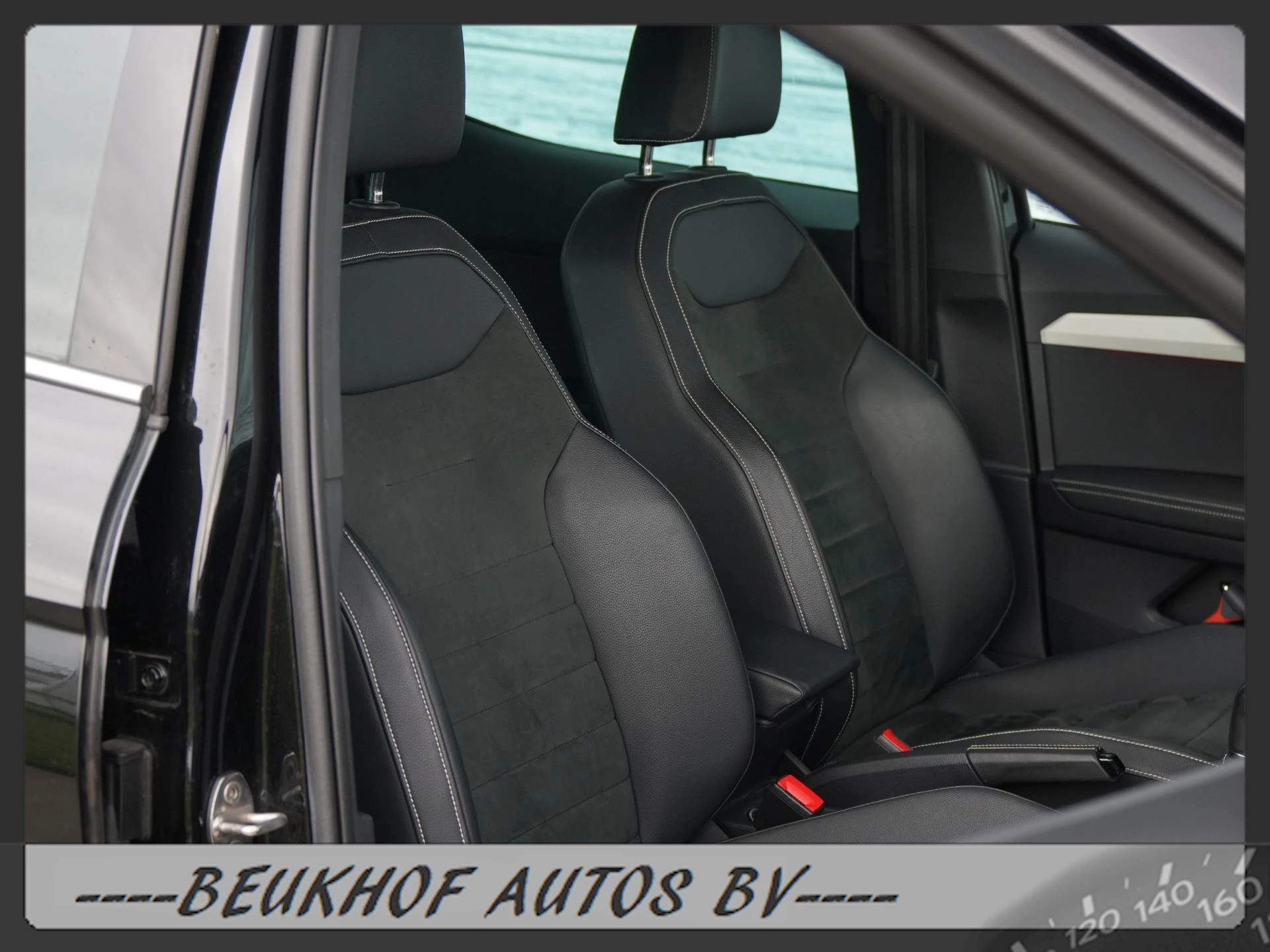 Hoofdafbeelding SEAT Arona
