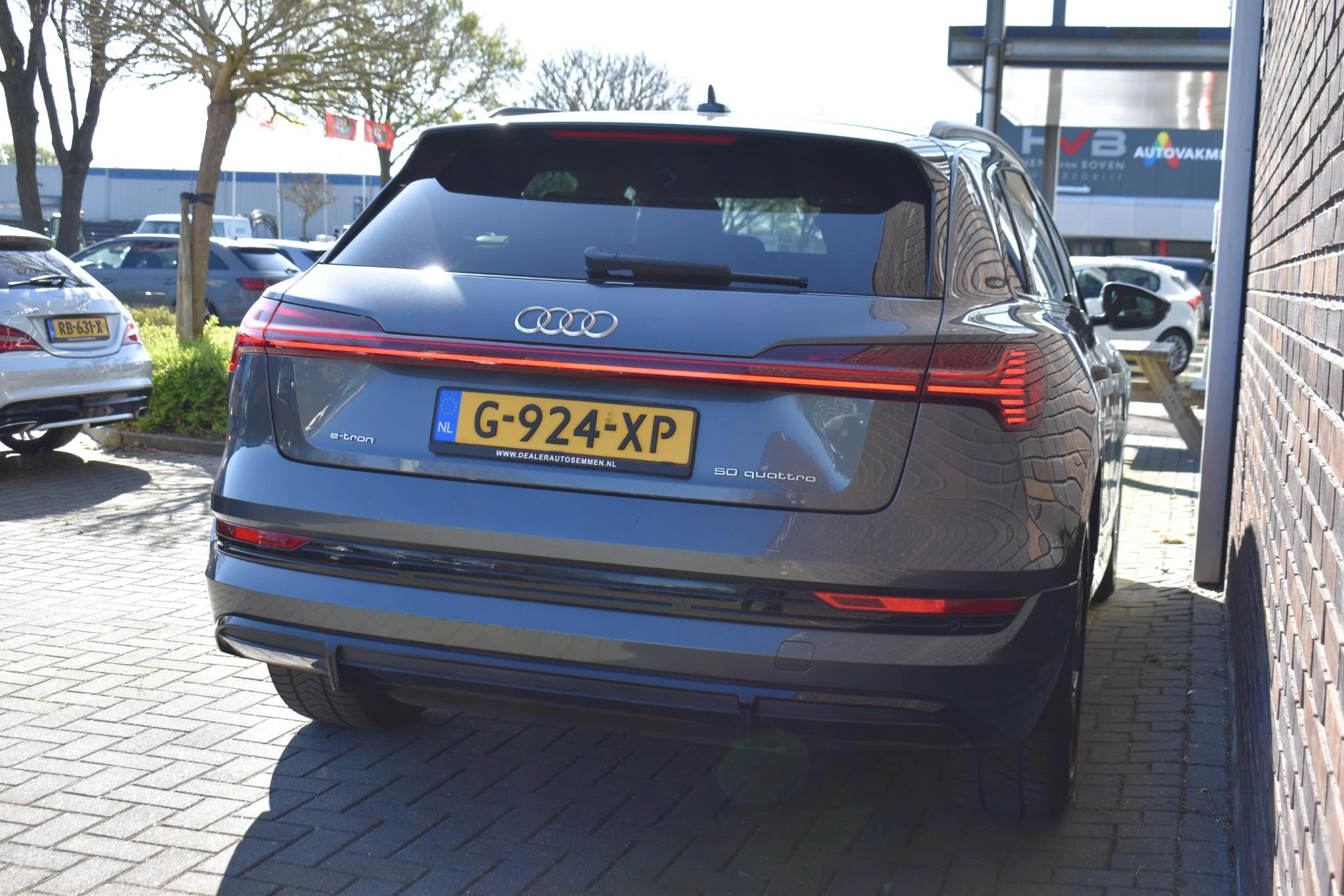 Hoofdafbeelding Audi e-tron