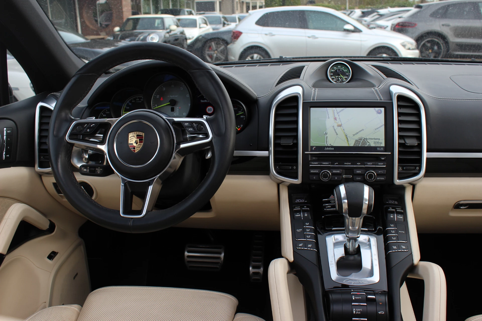 Hoofdafbeelding Porsche Cayenne