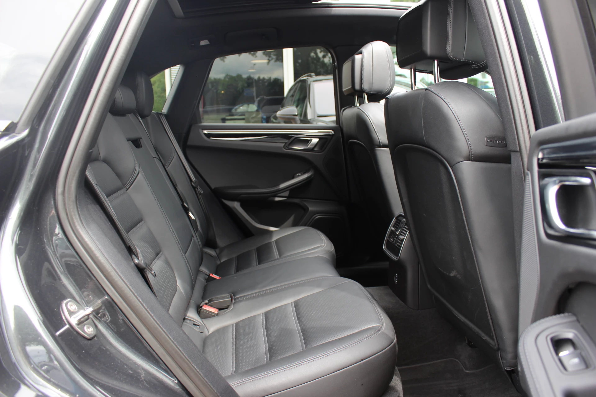 Hoofdafbeelding Porsche Macan