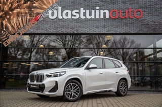 BMW X1 sDrive18i M-Sport , Achteruitrijcamera, Draadloze lader, Sfeerverlichting,