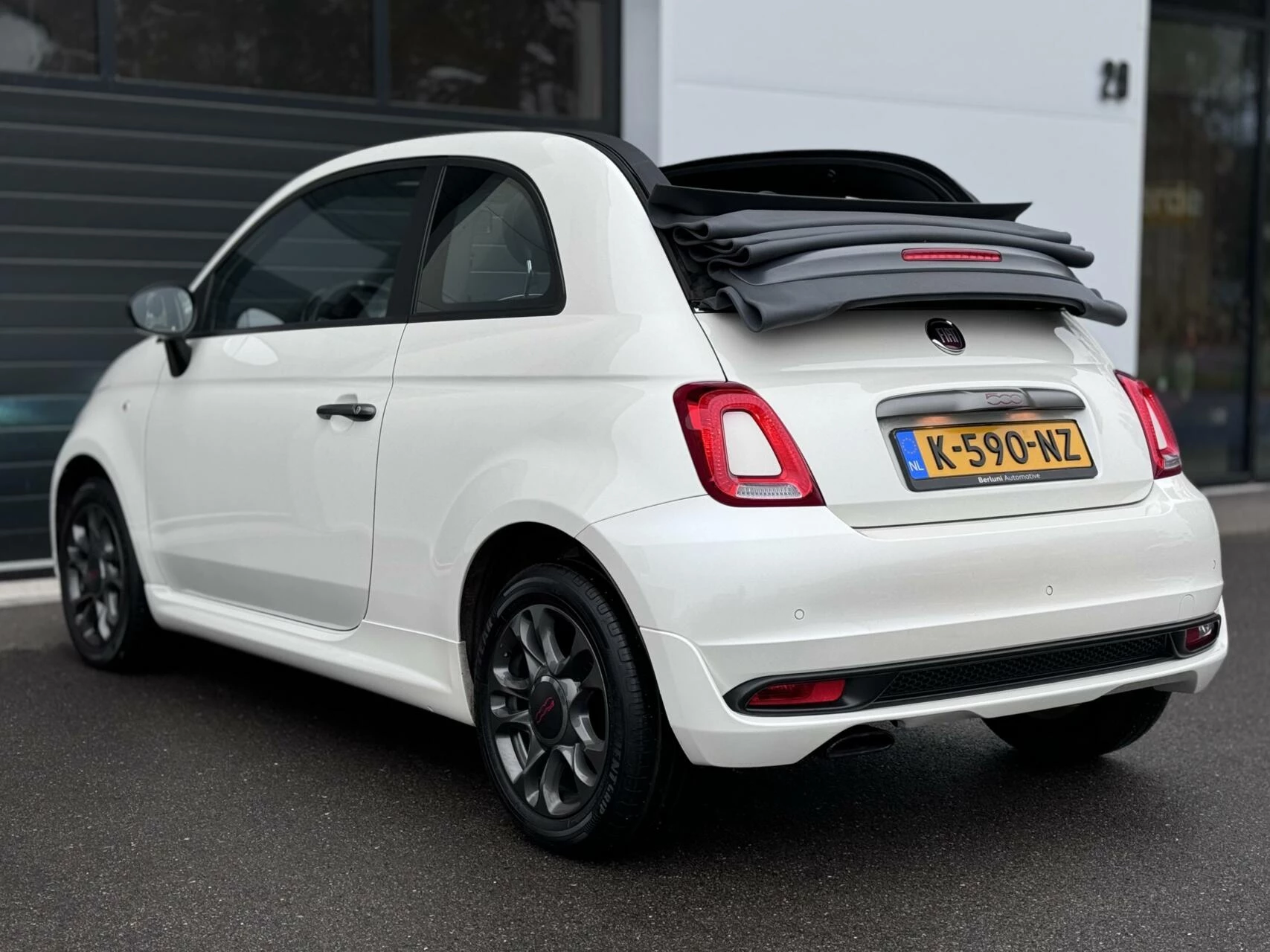 Hoofdafbeelding Fiat 500C