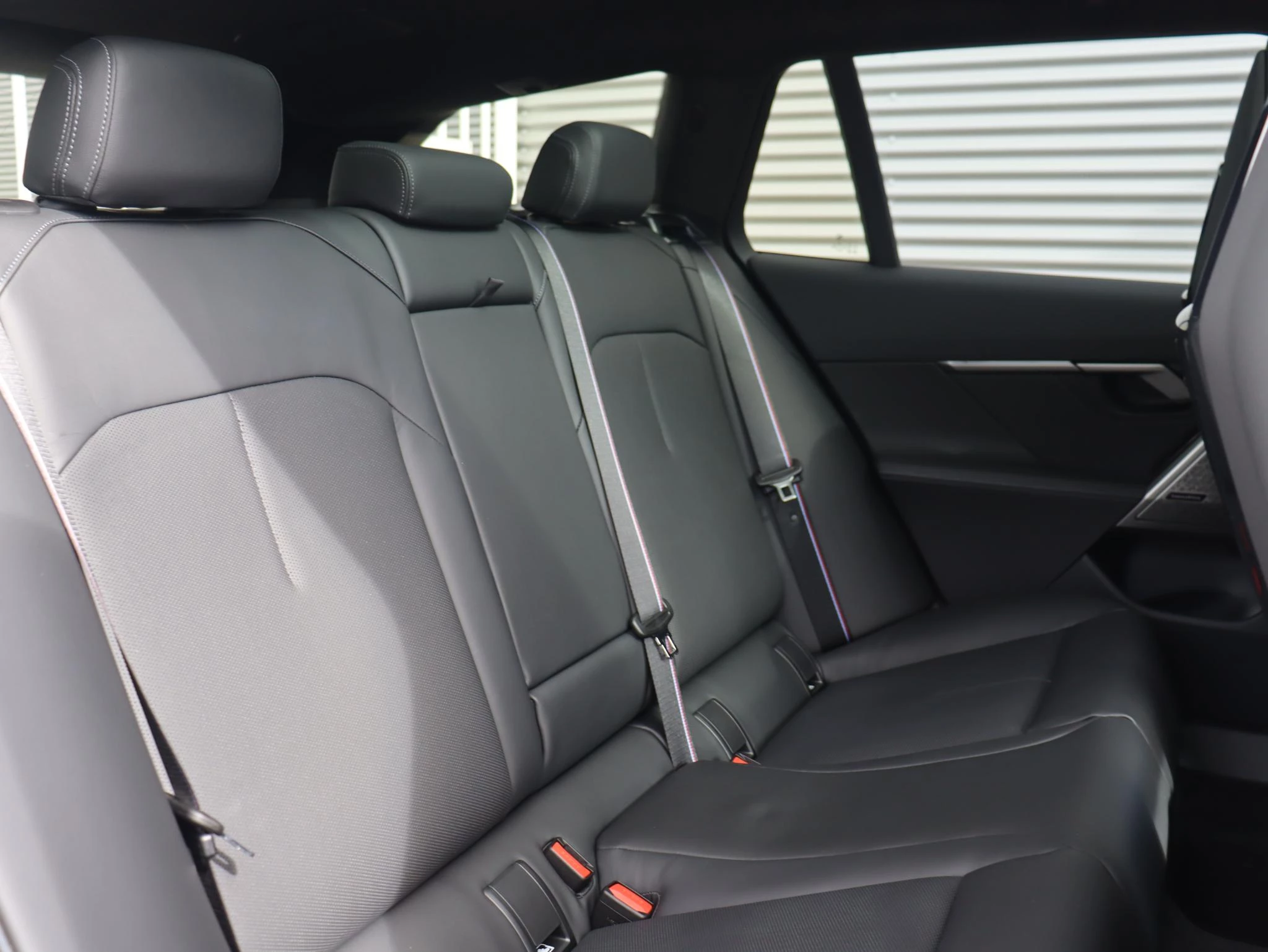 Hoofdafbeelding BMW i5