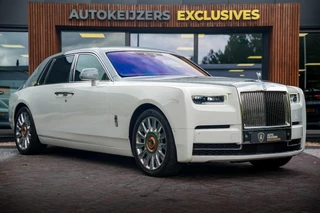 Rolls-Royce Phantom 6.7 V12 Starlight Headliner Rear Theatre Individual Rear Seats 22-Inch Polished Wheels