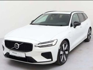 Hoofdafbeelding Volvo V60 Volvo V60 2.0 T8 Plug-in hybrid AWD Plus Dark ** LEDER, PANO, 360gr, 19-inch LMV, WINTER, MEMORY ** 1e EIG - UNFALLFREI ** ** INFORMEER OOK NAAR ONZE AANTREKKELIJKE FINANCIAL-LEASE TARIEVEN **
