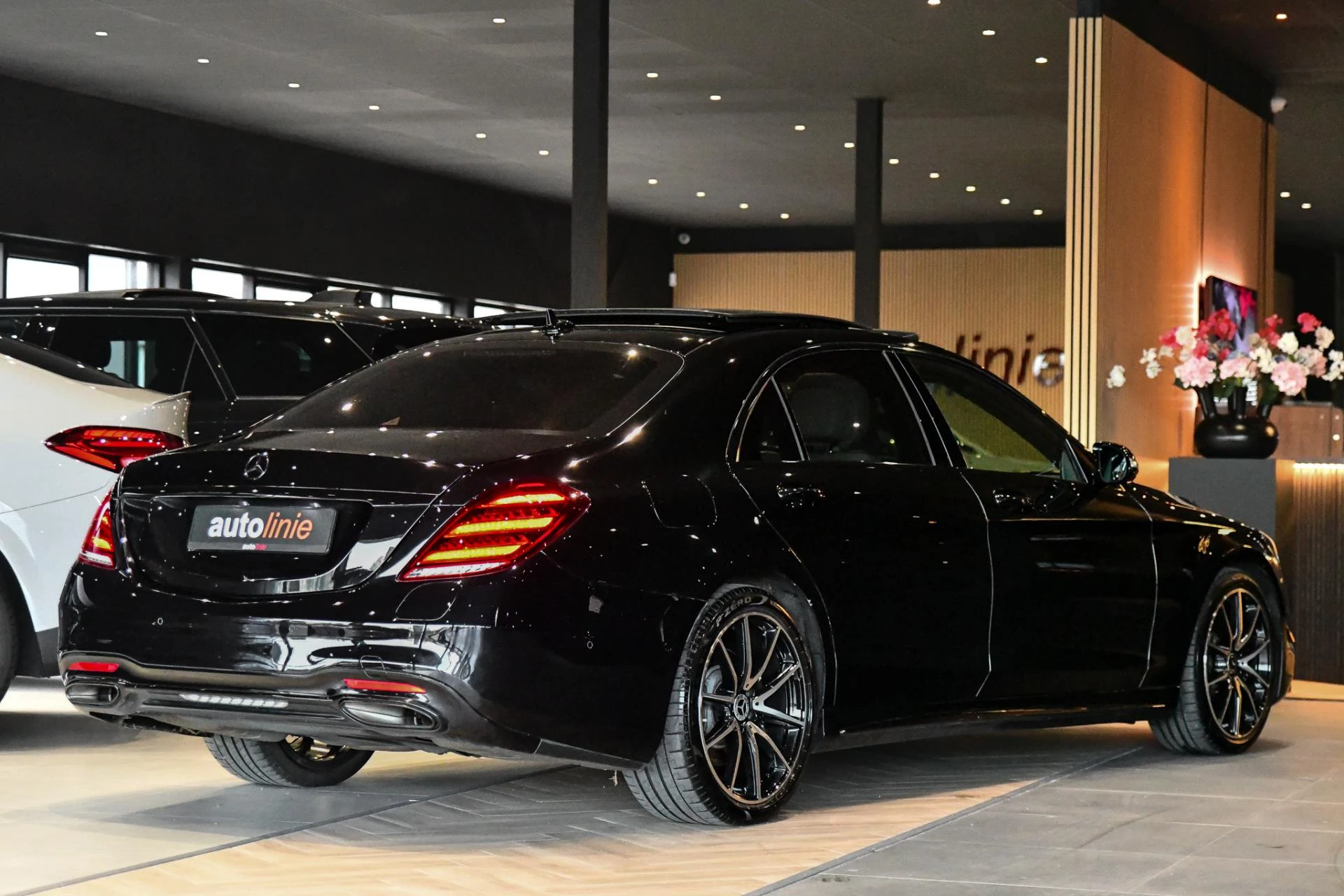 Hoofdafbeelding Mercedes-Benz S-Klasse