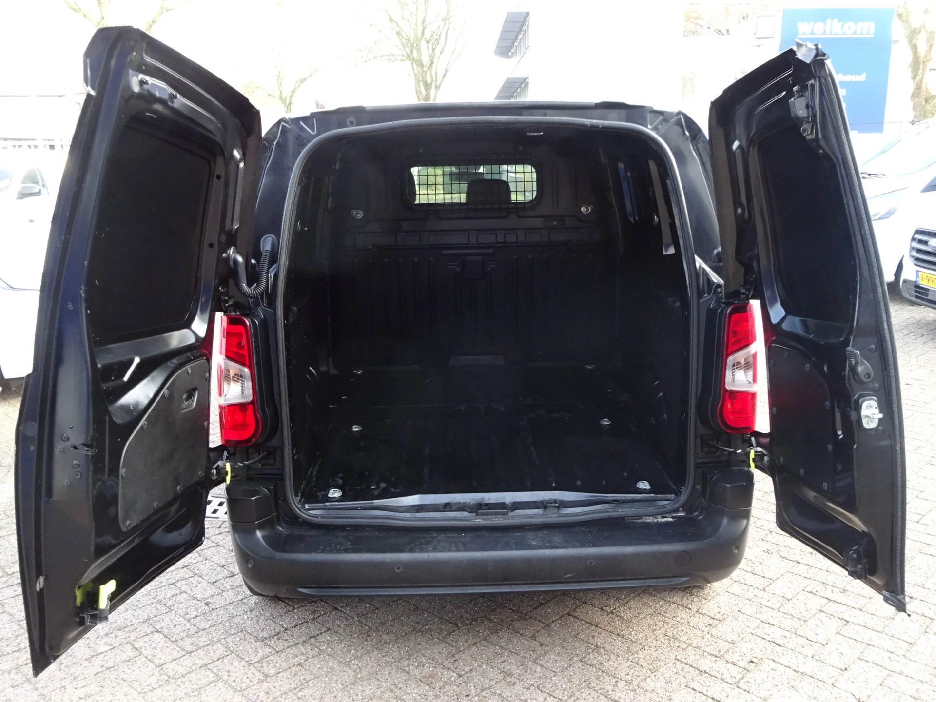 Hoofdafbeelding Peugeot Partner