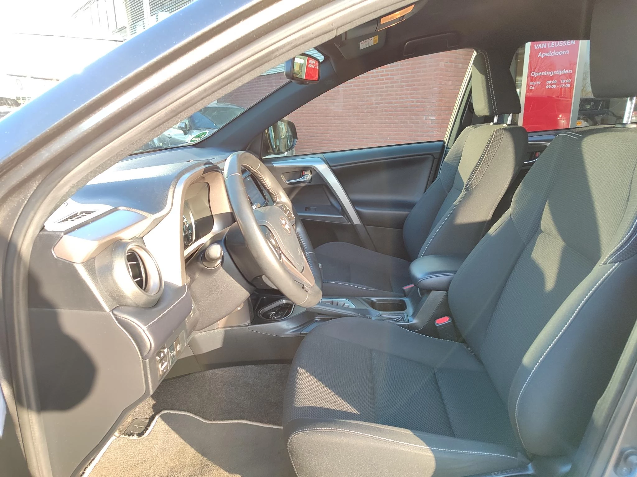 Hoofdafbeelding Toyota RAV4