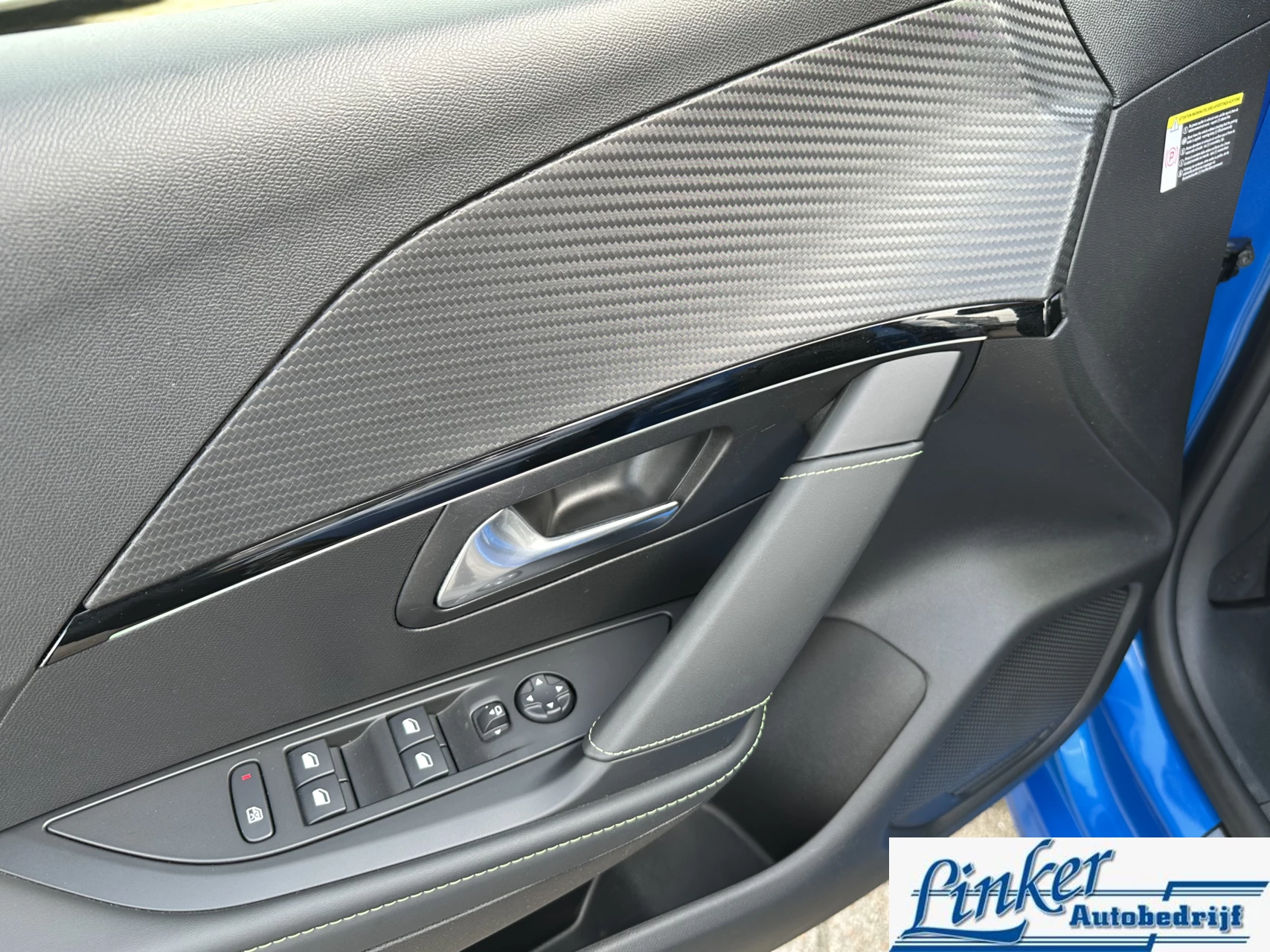 Hoofdafbeelding Peugeot e-208