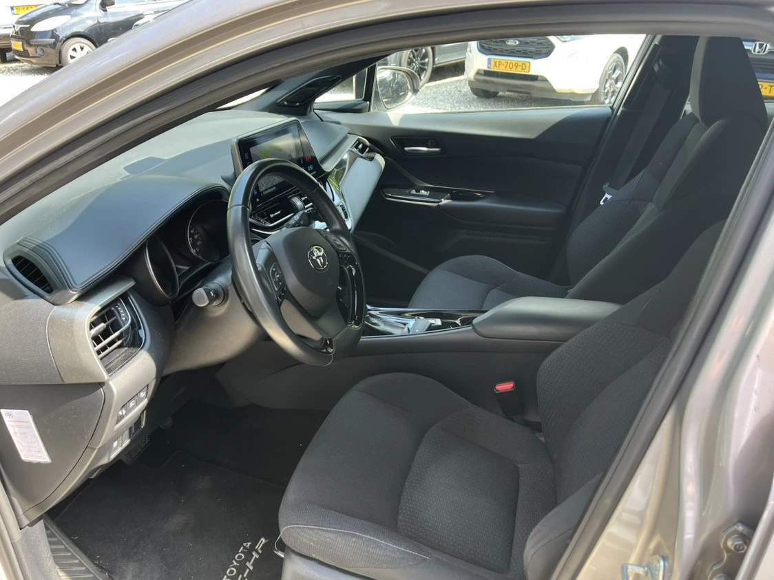 Hoofdafbeelding Toyota C-HR
