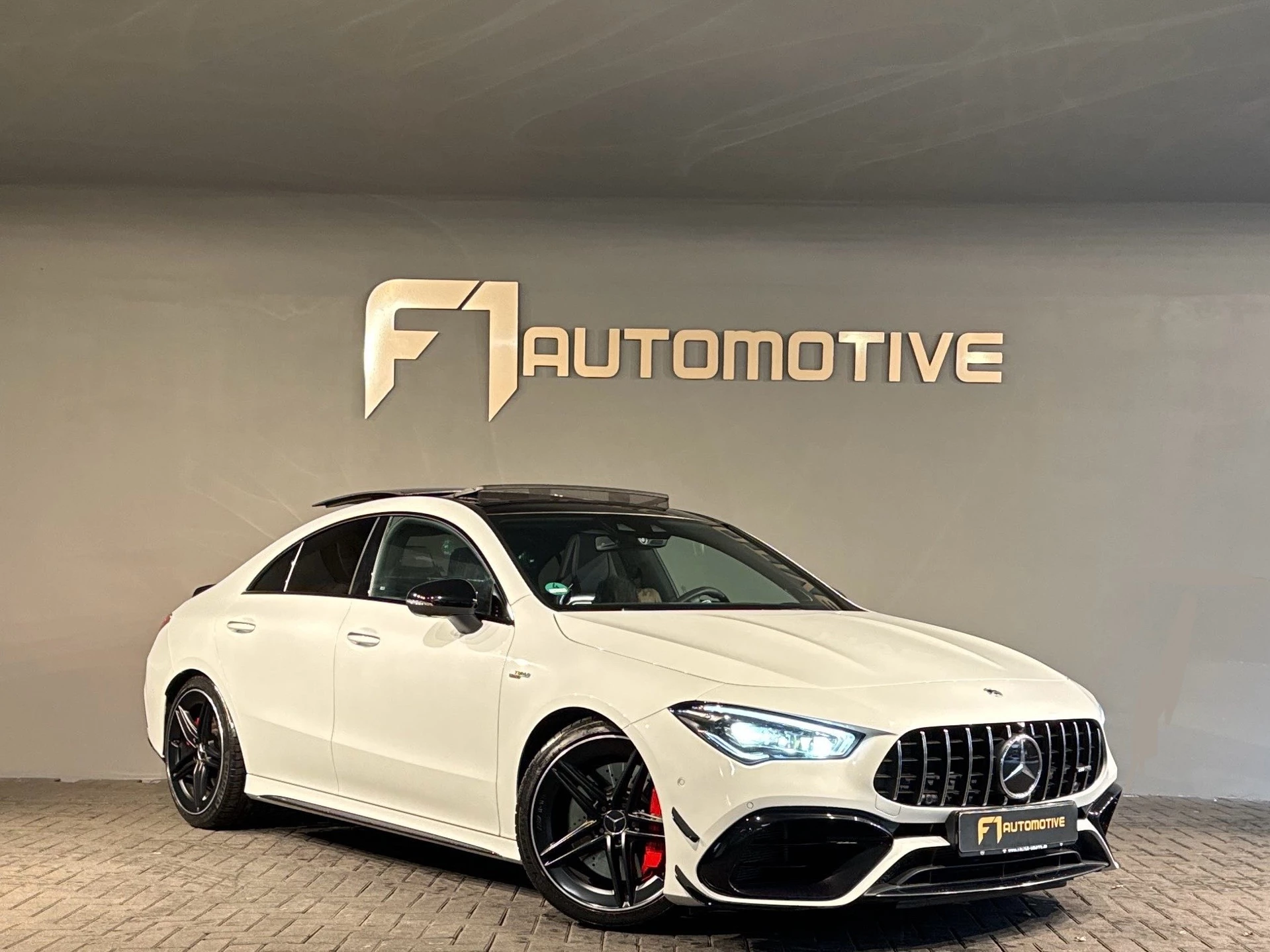 Hoofdafbeelding Mercedes-Benz CLA