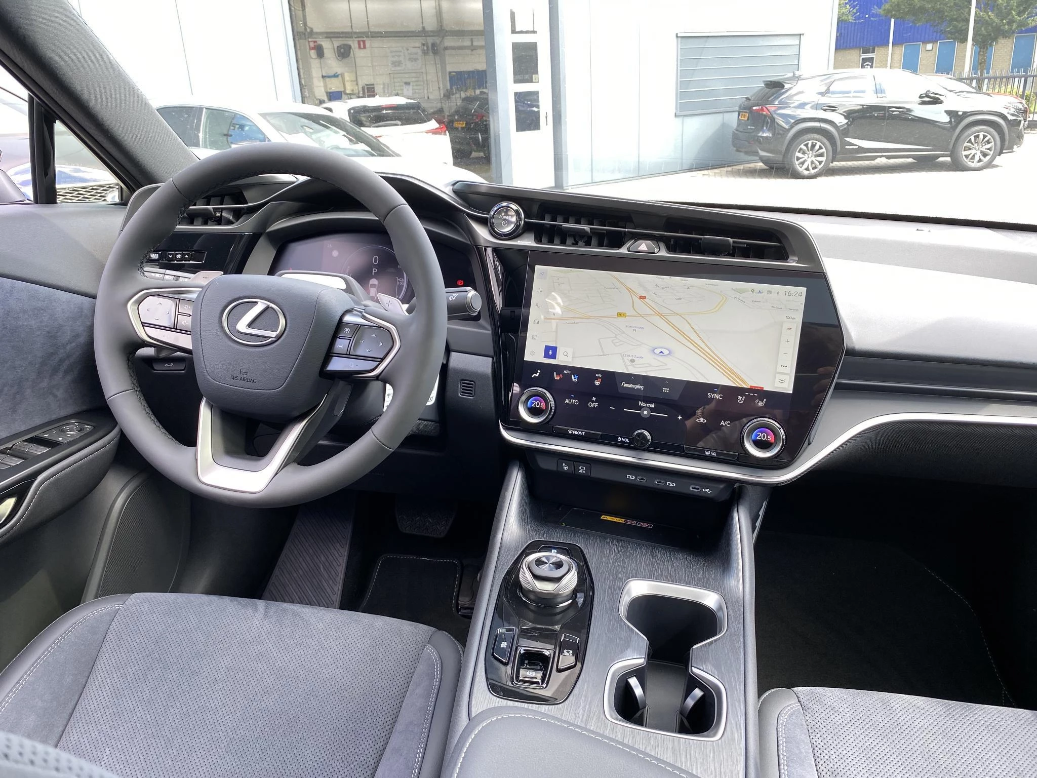 Hoofdafbeelding Lexus RZ