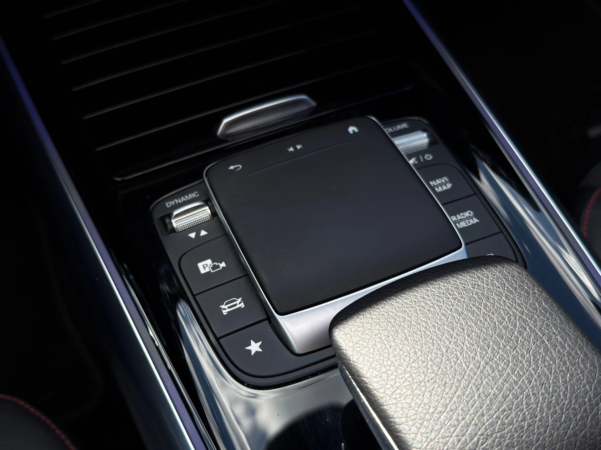 Hoofdafbeelding Mercedes-Benz EQA