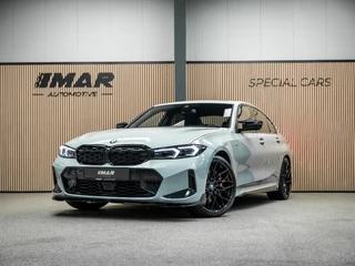 Hoofdafbeelding BMW 3 Serie BMW 3-serie M340i xDrive | M-Performance Pack | M-stoelen | Head-Up | Carbon inleg | 20'' velgen | Sportstuur |