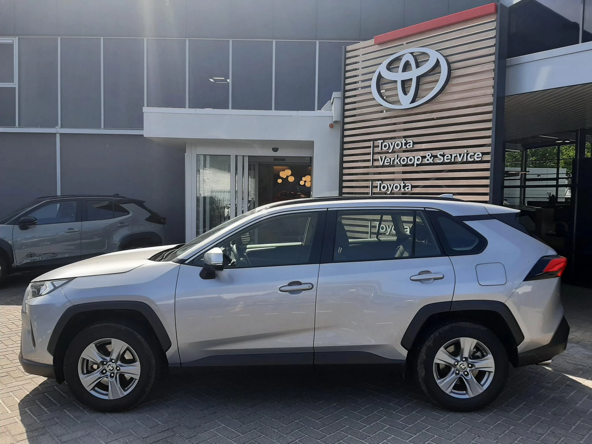 Hoofdafbeelding Toyota RAV4